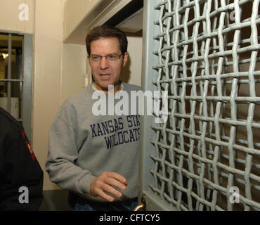 Il Sen. Sam Brownback (R-Kansas) annunciando la sua domanda presidenziale di oggi. Jan 6 2007. Un forte sostenitore della riforma carceraria, egli è visitatno Louisiana prigione di stato in Angola Dic 06. ©Robin Nelson Foto Stock