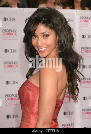 Jan 09, 2007; Hollywood, STATI UNITI D'AMERICA; BETTINA BUSH alla trentatreesima annuale di People's Choice Awards tenutosi presso lo Shrine Auditorium. Credito: Foto di Paul Fenton/ZUMA premere. (©) Copyright 2007 by Paolo Fenton Foto Stock