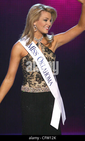 29 Gennaio 2007: LAUREN NELSON (20), Miss Oklahoma, Lawton, OK, vince la Miss America 2007 titolo in occasione della cerimonia di Miss America presso l'Aladdin Hotel & Casino, Las Vegas, Nevada, USA. Foto Stock