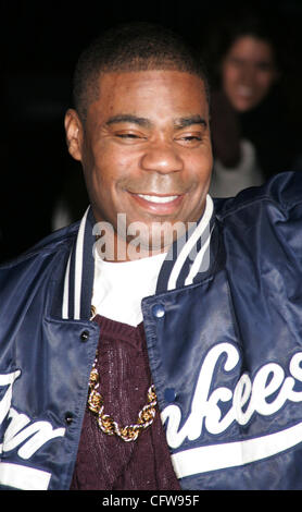 Feb 12, 2007; New York, NY, STATI UNITI D'AMERICA; attore Tracy Morgan pone per le foto al suo aspetto su 'Late Show con David Letterman" tenutasi presso la Ed Sullivan Theater. Credito: Foto di Nancy Kaszerman/ZUMA premere. (©) Copyright 2006 by Nancy Kaszerman Foto Stock