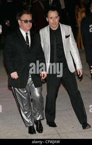 © 2007 Jerome Ware/Zuma premere ELTON JOHN E DAVID arredare durante gli arrivi al 2007 di Vanity Fair Oscar Party a Mortons in West Hollywood, CA domenica, febbraio 25, 2007 Mortons West Hollywood, CA Foto Stock