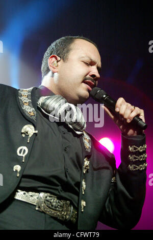 Mar 08, 2007 - San Antonio, TX, Stati Uniti d'America - Mariachi superstar Pepe Aguilar performing live presso il Teatro Majestic di San Antonio, Texas. (Credito Immagine: © Jaime R. Carrero/ZUMA Press) Foto Stock