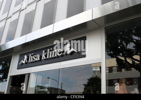 Mar 21, 2007 - Beverly Hills, CA, Stati Uniti d'America - atmosfera presso il Lisa Kline Beverly Hills Boutique celebrazione. (Credito Immagine: © Marianna giorno Massey/ZUMA Press) Foto Stock