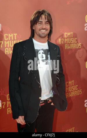 Apr 16, 2007 - Nashville, TN, Stati Uniti d'America - musicista JAKE OWEN arriva a 2007 CMT Music Awards che si è tenuto a Nashville cordolo Centro a Belmont University si trova a Nashville. (Credito Immagine: © Jason Moore/ZUMA Press) Foto Stock