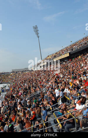 19 maggio 2007, Columbus, OH, Stati Uniti d'America, una platea gremita di oltre 40.000 al primo Rock annuale sulla gamma di festa che ha avuto luogo a equipaggio Stadium si trova nel centro di Columbus. Copyright 2007 Jason Moore. Credito: Jason Moore Foto Stock