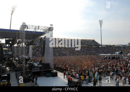 19 maggio 2007, Columbus, OH, Stati Uniti d'America, una platea gremita di oltre 40.000 al primo Rock annuale sulla gamma di festa che ha avuto luogo a equipaggio Stadium si trova nel centro di Columbus. Copyright 2007 Jason Moore. Credito: Jason Moore Foto Stock