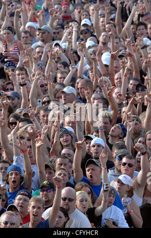 19 maggio 2007, Columbus, OH, Stati Uniti d'America, una platea gremita di oltre 40.000 al primo Rock annuale sulla gamma di festa che ha avuto luogo a equipaggio Stadium si trova nel centro di Columbus. Copyright 2007 Jason Moore. Credito: Jason Moore Foto Stock