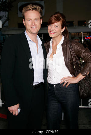 21 maggio 2007 - Westwood, California, Stati Uniti d'America - attrice Kate WALSH & fidanzato' ALEX giovani presso il "battuto su" Premiere Mondiale tenutasi al Mann Village Theatre. (Credito Immagine: © Lisa O'Connor/ZUMA Press) Foto Stock