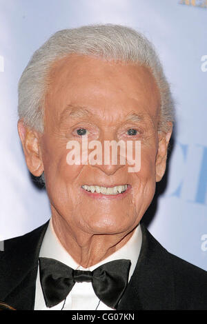 Jun 15, 2007 - Hollywood, CA, Stati Uniti d'America - BOB BARKER in sala stampa per la trentaquattresima diurno annuale Emmy Awards tenutosi presso il Kodak Theatre di Hollywood. (Credito Immagine: © Jerome Ware/ZUMA Press) Foto Stock