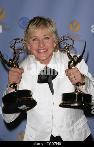 Jun 15, 2007 - Hollywood, CA, Stati Uniti d'America - ELLEN DEGENERES in sala stampa per la trentaquattresima diurno annuale Emmy Awards tenutosi presso il Kodak Theatre di Hollywood. (Credito Immagine: © Jerome Ware/ZUMA Press) Foto Stock