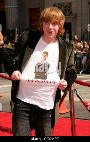 Lug 8,2007; Hollywood, California, Stati Uniti d'America; attore Rupert Grint al "Harry Potter e l'Ordine della Fenice' LA Premiere detenute al Mann Chinese Theater. Credito: Foto di Lisa O'Connor/ZUMA premere. (©) Copyright 2007 da Lisa O'Connor Foto Stock