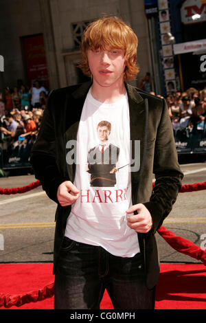 Lug 8,2007; Hollywood, California, Stati Uniti d'America; attore Rupert Grint al "Harry Potter e l'Ordine della Fenice' LA Premiere detenute al Mann Chinese Theater. Credito: Foto di Lisa O'Connor/ZUMA premere. (©) Copyright 2007 da Lisa O'Connor Foto Stock