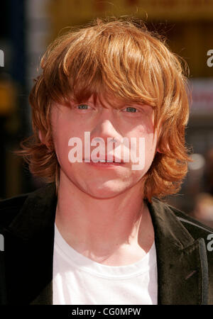 Lug 8,2007; Hollywood, California, Stati Uniti d'America; attore Rupert Grint al "Harry Potter e l'Ordine della Fenice' LA Premiere detenute al Mann Chinese Theater. Credito: Foto di Lisa O'Connor/ZUMA premere. (©) Copyright 2007 da Lisa O'Connor Foto Stock