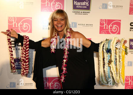 HOLMBY Hills, CA - 21 Luglio: Julie McCullough assiste il S.E.R. Il Luau presso il Palazzo di Playboy sulla luglio 21, 2007 a Holmby Hills, in California. Foto Stock