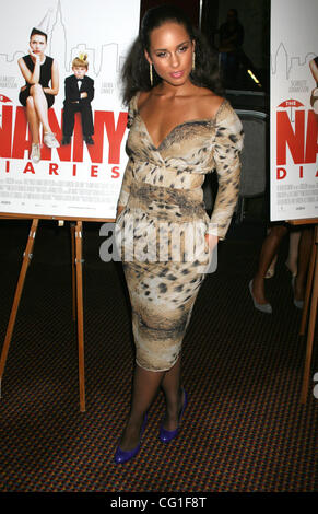 Aug 13, 2007 - New York, NY, STATI UNITI D'AMERICA - Alicia Keys assiste una speciale proiezione di "Nanny Diaries" che ha avuto luogo presso il Cinema 123 (credito Immagine: © Dan Herrick/KPA-ZUMA/ZUMA Press) Foto Stock