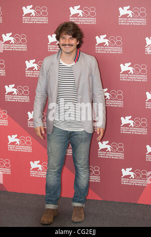 Sett. 7, 2011 - Venezia, Italia - attore Denis Fasolo durante il photocall prima di " quando la notte' film diretto da Cristina Comencini premiere durante la 68Venice International Film Festival (credito Immagine: © Marcello Farina/Southcreek globale/ZUMAPRESS.com) Foto Stock