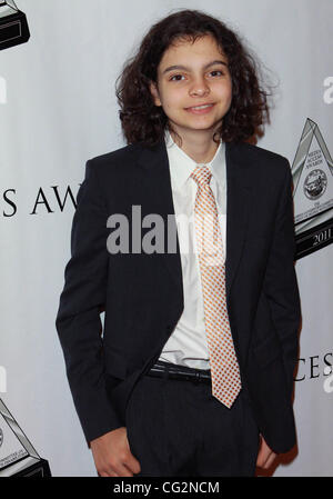 6 ott. 2011 - Los Angeles, California, Stati Uniti - Max Burkholder..2011 Media Access Awards tenutosi presso il Beverly Hilton di Beverly Hills,CA. 6 ottobre - 2011.(Immagine di credito: Â© TLeopold/Globe foto/ZUMAPRESS.com) Foto Stock