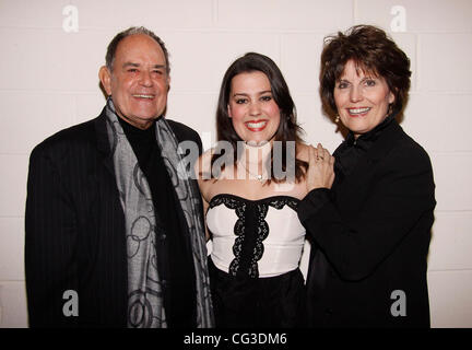 Laurence Luckinbill, Katharine Luckinbill e Lucie Arnaz apertura notturna del Off-Broadway produzione di 'Dracula' presso il Piccolo Teatro Shubert - Dietro le quinte di New York City, Stati Uniti d'America - 05.01.11 Foto Stock