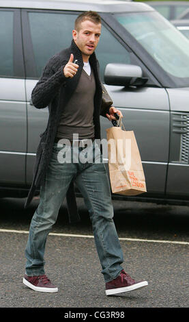 Rafael van der Vaart che arrivano alla stazione di Tottenham Hotspur di allenamento Essex, Inghilterra - 14.01.11 Foto Stock