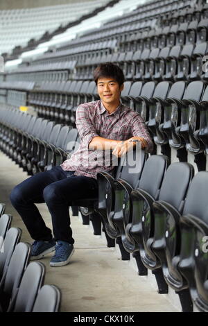 Nella foto: Nuova firma di Swansea, Ki Sung-Yueng presso il Liberty Stadium, nel Galles del Sud. Venerdì 24 Agosto 2012 Re: Centrocampista Ki Sung-Yeung ha completato il suo quasi £6milioni di spostare a Swansea City FC dal celtico. Foto Stock