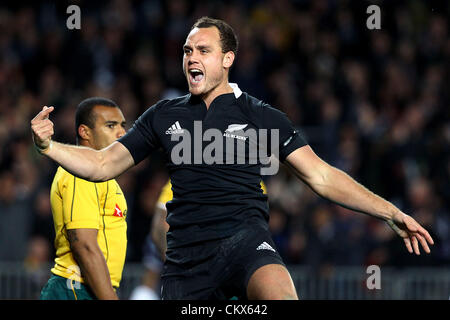 Sabato 25 agosto 2012. Auckland, Nuova Zelanda. All Blacks' Israele Dagg celebra con un punteggio provare durante il campionato di rugby e Bledisloe Cup il Rugby test match, Nuova Zelanda All Blacks versus Australian Wallaby presso Eden Park di Auckland, in Nuova Zelanda. Foto Stock