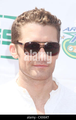 Agosto 25, 2012 - New York New York, Stati Uniti - Attore MATTHEW MORRISON assiste l'Arthur Ashe Kids Day tenutosi presso l'USTA Billie Jean King National Tennis Center. (Credito Immagine: © Nancy Kaszerman/ZUMAPRESS.com) Foto Stock