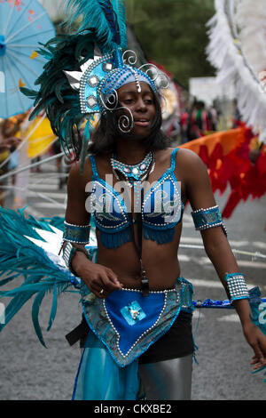 Leeds, Regno Unito. 27 Agosto, 2012. Carribean festival big parade di Leeds, 27 lunedì 2012 Foto Stock