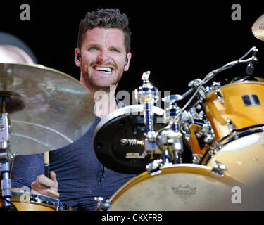 Toronto, Canada. Il 28 agosto 2012. American piano rock band mischia suona presso il Molson Canadian anfiteatro. Nella foto, il batterista Ben Wysocki. (DCP/N8N). Credito: n8n foto / Alamy Live News Foto Stock