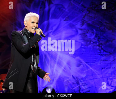 Agosto 30, 2012 - Toronto, Canada - Swedish pop rock duo ROXETTE suona presso il Molson Canadian anfiteatro. Nella foto, Marie Fredriksson. (DCP/N8N) Foto Stock