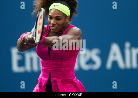 New York, Stati Uniti d'America. Il 30 agosto 2012. Serena Williams (USA) competono al 2012 US Open Tennis Tournament Flushing, New York. Stati Uniti d'America. Il 30 agosto. Foto Stock