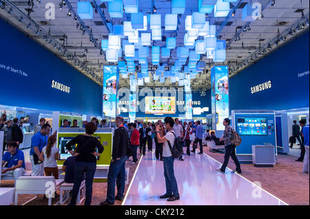 Samsung stand al IFA consumer electronics Show di Berlino, Germania Foto Stock