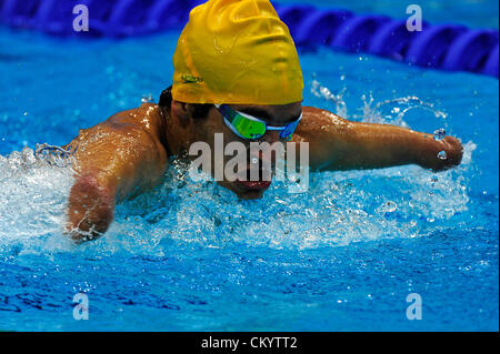 Stratford, Londra, Regno Unito. 5 settembre 2012. Ahmed Kelly di Australia in azione durante gli Uomini 100m Freestyle S4 al giorno 7 del London 2012 Giochi Paralimpici presso il centro acquatico. Credit: Azione Plus immagini di Sport / Alamy Live News Foto Stock