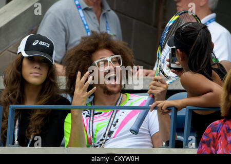 Flushing Meadows, New York, Stati Uniti d'America. Il 4 settembre 2012. Stefan 'RedFoo" Gordy dal duo musicale LMFAO assiste giorno 9 del 2012 U.S. Aprire i campionati di tennis presso l'USTA Billie Jean King National Tennis Center in Flushing, Queens, a New York, Stati Uniti d'America.***** Svizzera fuori ***** Foto Stock