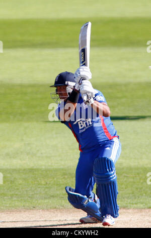 05/09/2012 Nottingham, Inghilterra. L'Inghilterra del Samit Patel batting durante il quinto Nat West una giornata internazionale della partita di cricket tra Inghilterra e Sud Africa e ha giocato a Trent Bridge Cricket Ground: Credito: Mitchell Gunn Foto Stock