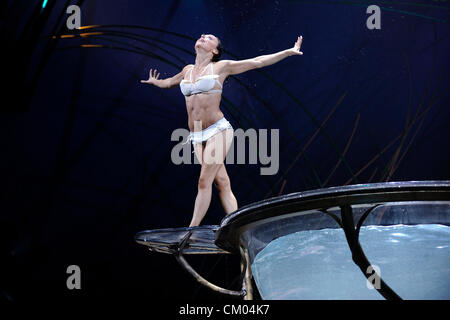 Toronto, Canada. Settembre 5, 2012. Cirque Du Soleil Amaluna Prove abito foto chiamata. Nella foto, carattere Miranda. Foto Stock