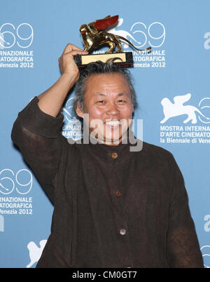 KIM KI-DUK finale premi notte. 69ESIMO FESTIVAL DEL CINEMA DI VENEZIA. Venezia ITALIA 08 Settembre 2012 Foto Stock