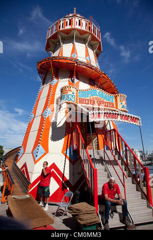 Londra, Regno Unito. 8 Settembre, 2012. Helter Skelter. Il sindaco di Thames Festival Londra è il più grande outdoor arts festival e uno degli eventi più spettacolari dell'anno. Si tratta di una celebrazione di Londra e il fiume Tamigi. Foto Stock