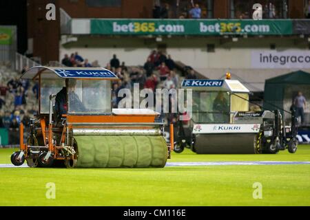 10.09.2012 Manchester, Inghilterra. La pioggia ha smesso di giocare durante la NatWest International venti20 partita di cricket tra Inghilterra e Sud Africa da Old Trafford. Foto Stock