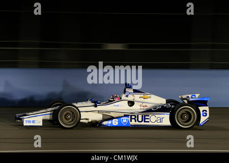 Sett. 15, 2012 - Fontana, in California, Stati Uniti - Indycar, MAV TV 500, Fontana, CA, 12-15 settembre 2012, Katherine Legge, Dragon Racing (credito Immagine: © Ron Bijlsma/ZUMAPRESS.com) Foto Stock