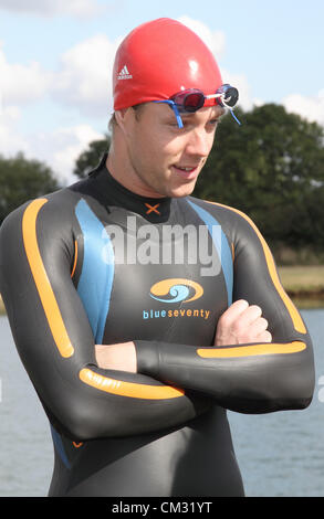 Kempston, Beds, Regno Unito - 2012 British Olympic nuotatore e due time Commonwealth medaglia d'oro, Ross Davenport ospita una piscina Masterclass per il cuore e la corsa della carità corda a fine Box lago vicino a Bedford - 22 settembre 2012 Foto di Keith Mayhew Foto Stock