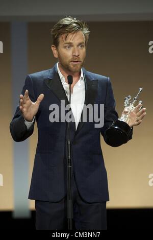 Sett. 27, 2012 - San Sebastian, Euskadi, Spagna - attore scozzese Ewan McGregor riceve l'Donosti Lifetime Achievement Award durante il sessantesimo San Sebastian International Film Festival presso il Kursaal Palace il 27 settembre 2012 a San Sebastian, Spagna. Foto Stock