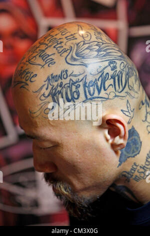 Londra, Regno Unito. Il 28 settembre 2012. Tatuaggio da Khan tatuaggio al London Tattoo Convention 2012 Foto Stock