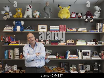 Sett. 25, 2012 - Los Angeles, California (CA, Stati Uniti - Henry Stupp, CEO del Gruppo Cherokee (credito Immagine: © Ringo Chiu/ZUMAPRESS.com) Foto Stock