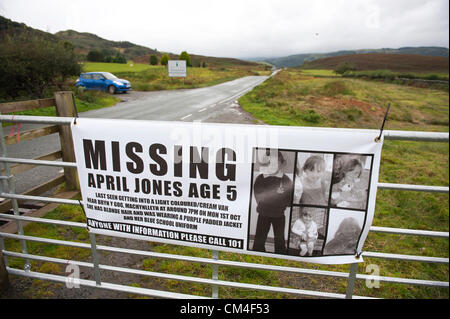 Machynlleth, Wales, Regno Unito. Il 2 ottobre, 2012. La ricerca per il mese di aprile Jones 5 che sono scomparsi dal lunedì notte a circa 19.00hrs, continua. Photo credit: Graham M. Lawrence/Alamy Live News. Foto Stock