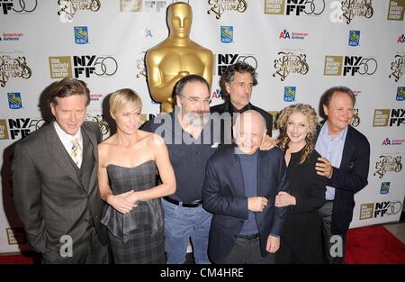 Cary Elwes, Robin Wright, Mandy Patinkin, Rob Reiner, Chris Sarandon, Wallace Shawn, Carol Kane, Billy Crystal presso gli arrivi per la principessa sposa proiezione a 2012 New York Film Festival, Alice Tully Hall presso il Lincoln Center di New York, NY Ottobre 2, 2012. Foto di: Kristin Callahan/Everett raccolta/ Alamy live news. Stati Uniti d'America. Foto Stock