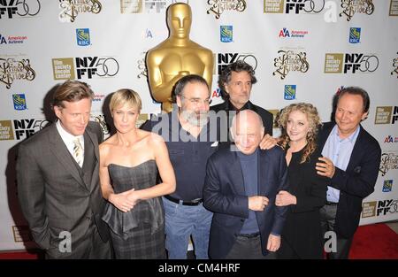 Cary Elwes, Robin Wright, Mandy Patinkin, Rob Reiner, Chris Sarandon, Wallace Shawn, Carol Kane, Billy Crystal presso gli arrivi per la principessa sposa proiezione a 2012 New York Film Festival, Alice Tully Hall presso il Lincoln Center di New York, NY Ottobre 2, 2012. Foto di: Kristin Callahan/Everett raccolta/ Alamy live news. Stati Uniti d'America. Foto Stock