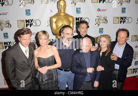 Cary Elwes, Robin Wright, Mandy Patinkin, Rob Reiner, Chris Sarandon, Wallace Shawn, Carol Kane, Billy Crystal presso gli arrivi per la principessa sposa proiezione a 2012 New York Film Festival, Alice Tully Hall presso il Lincoln Center di New York, NY Ottobre 2, 2012. Foto di: Kristin Callahan/Everett raccolta/ Alamy live news. Stati Uniti d'America. Foto Stock