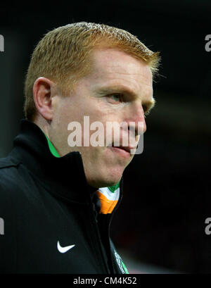 Ottobre 2, 2012 - Moscow, Russia - Celtic Scottish football club da Glasgow gioca a Mosca vs FC Spartak Mosca nella UEFA Champions League Qualifier...nell'immagine: Ottobre 02,2012. Mosca, Russia. Celtic FC manager Neil Lennon durante la partita. (Credito Immagine: © Aleksander V.Chernykh - Agenzia R/PhotoXpress/ZUMAPRESS.com) Foto Stock