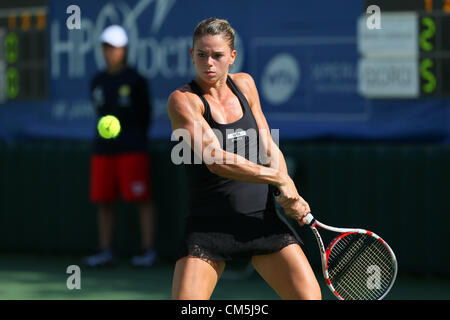 Osaka, Giappone. Camila Giorgi (ITA), 9 ottobre 2012 - Tennis : Giappone HP Open Femminile Tennis 2012, Donne Singoli Primo turno corrispondono a Utsubo Tennis Center, Osaka, Giappone. (Foto di Akihiro Sugimoto/AFLO SPORT) [1080] Foto Stock