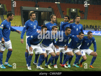 16 ottobre 2012 - Moscow, Russia - Ottobre 16,2012. Mosca, Russia. Di qualificazione mondiale 2014. Russia vs Azerbaigian...nell'immagine: Azerbaigian team nazionali prima della partita. (Credito Immagine: © Aleksander V.Chernykh/PhotoXpress/ZUMAPRESS.com) Foto Stock